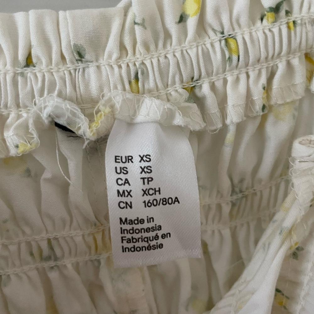 Bundle of Two Smocked Bodice Cotton Dresses H&M - Picture 10 of 14